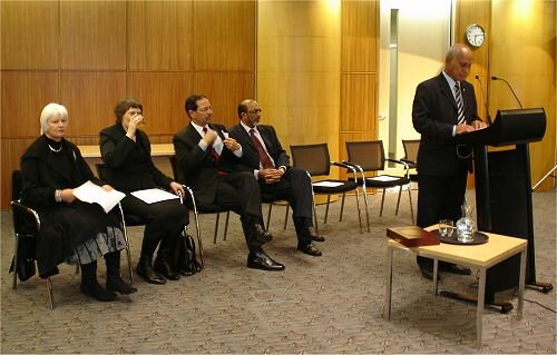 Dr Ashraf Choudhary, MP, Master of Ceremony for the function. Seated: Hon Margaret Wilson, Speaker of Parliament, Rt Hon Helen Clark, PM, HE Munawar Saeed Bhatti, High Commissioner for Pakistan, Br Javed Khan, President of FIANZ