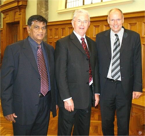 Daud Azimullah, Treasurer of FIANZ and Silver Jubilee Coordinator with Hon Michael Cullen, Deputy Prime Minister and Hon Chris Carter, Minister for Ethnic Affairs.