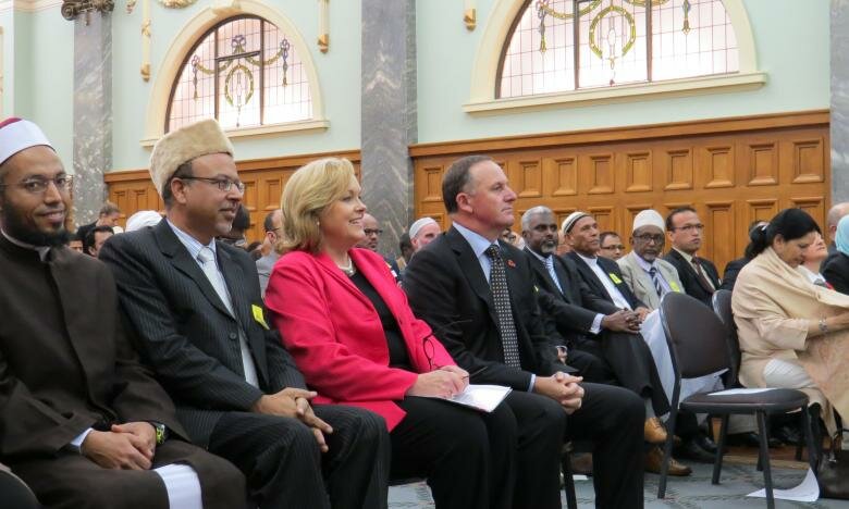 Key attendees include (From left) Sheikh Mohammed Zewada (Imam of Wellington Masjid), Dr Anwar Ghani (President of FIANZ), Hon Judith Collins (Minister for Ethnic Affairs) and Rt Hon John Key (Prime Minister of New Zealand).